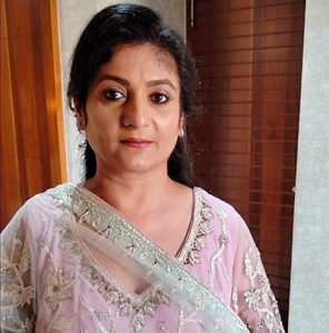 Professional bridal makeup artist in Delhi NCR providing VIP home service