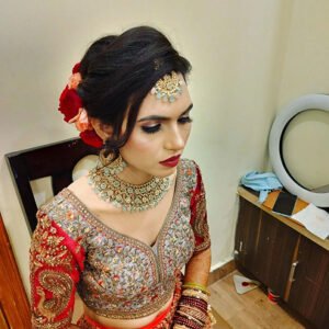 Professional bridal makeup artist in Delhi NCR providing VIP home service