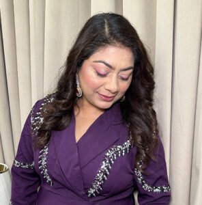 Professional bridal makeup artist in Delhi NCR providing VIP home service